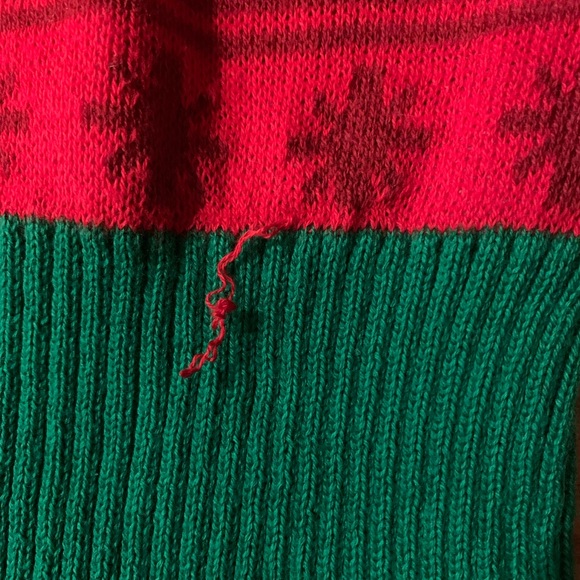 Christmas Sweater All Lit Up Red Green Size Medium - Picture 8 of 8